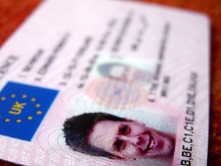 driving license (Flickr - Ed Seymour (CC BY-ND 2.0))